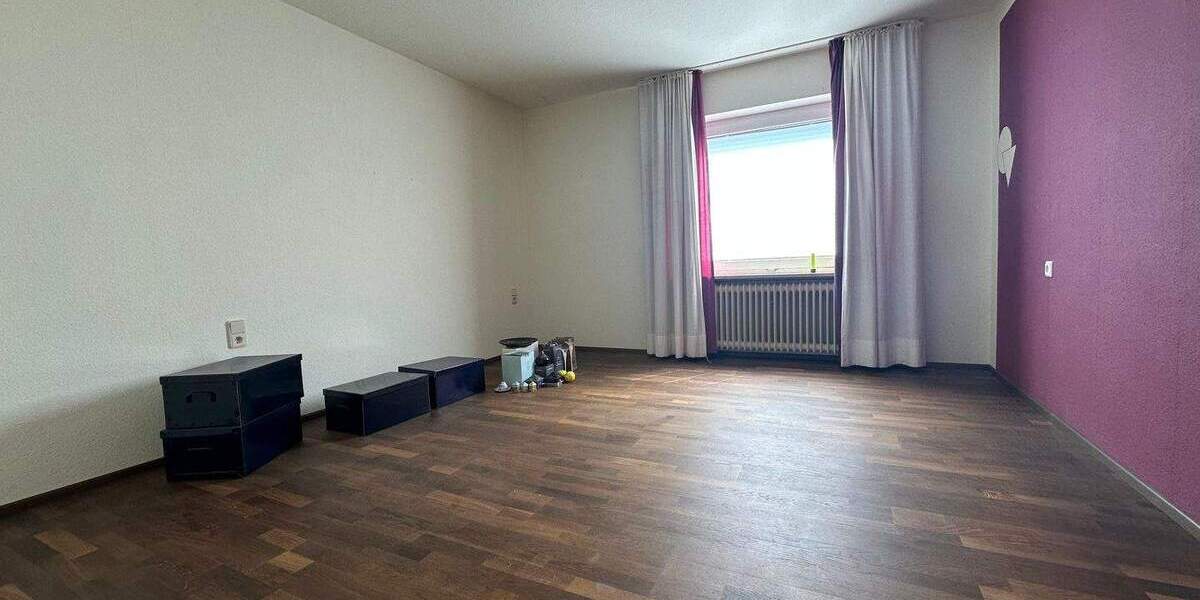 Einfamilienhaus Weener - 8 Zimmer, 208 m&sup2;, 348.000&euro; | Angebot:25737721