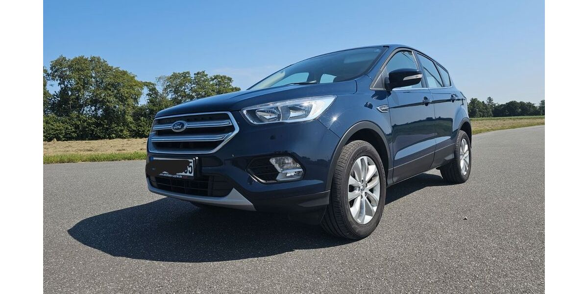 Ford Kuga 133.000 km 9.999 &euro; Aurich 26605