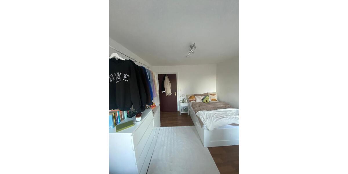 Etagenwohnung Emden - 1 Zimmer, 13 m&sup2;, 310&euro; | Angebot:24604556