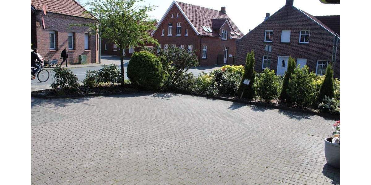 Einfamilienhaus Weener - 7 Zimmer, 292 m&sup2;, 298.000&euro; | Angebot:25898847