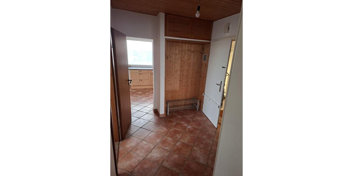 Etagenwohnung Emden - 2 Zimmer, 63 m&sup2;, 570&euro; | Angebot:25479619