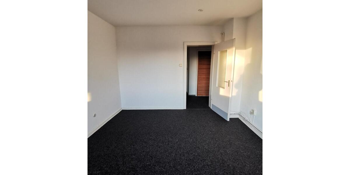 Etagenwohnung Aurich - 3 Zimmer, 74 m&sup2;, 680&euro; | Angebot:25127677