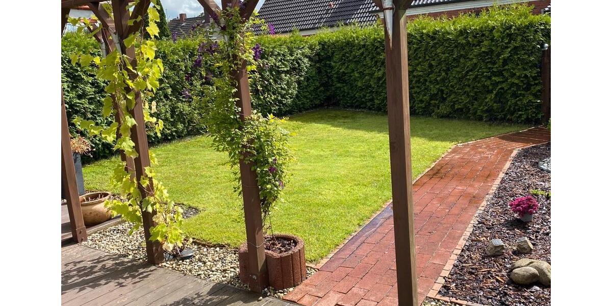 Reihenhaus Emden Tholenswehr - 5 Zimmer, 90 m&sup2;, 100&euro; | Angebot:24401832