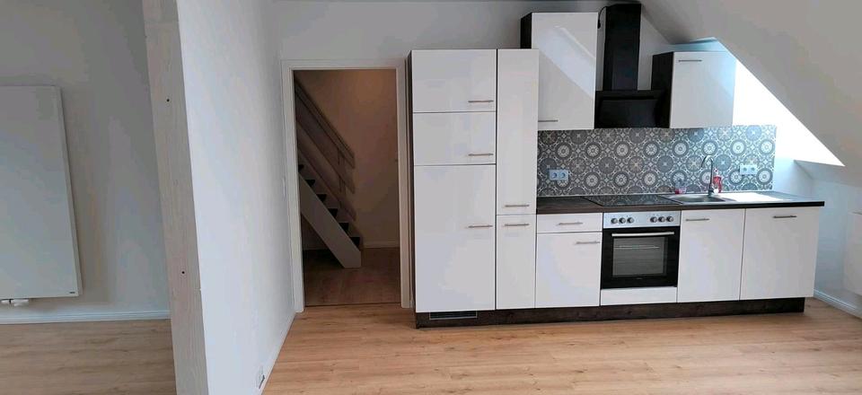 Dachgeschoßwohnung Großefehn - 4 Zimmer, 160 m&sup2;, 1.100&euro; | Angebot:26610301
