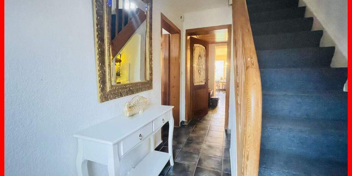 Doppelhaushälfte Emden Conrebbersweg - 6 Zimmer, 150 m&sup2;, 128.000&euro; | Angebot:25769077