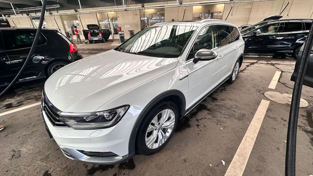 VW Passat Alltrack 144.000 km 20.200 &euro; Emden 26723