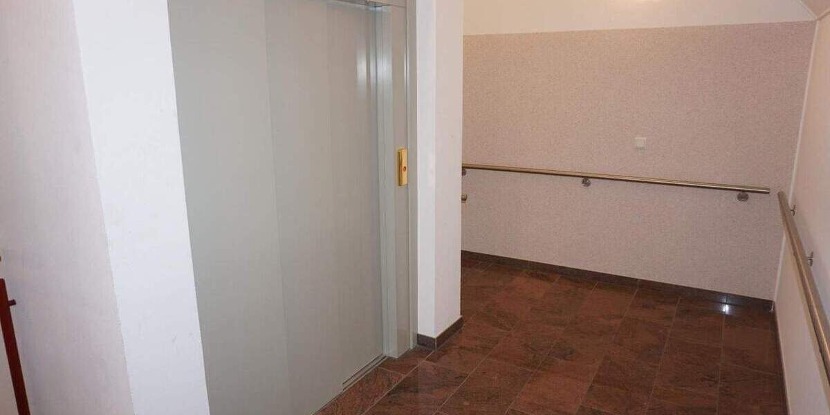 Etagenwohnung Hage - 6 Zimmer, 183 m&sup2;, 199.000&euro; | Angebot:25846120