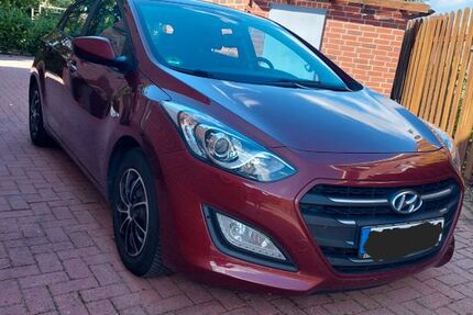 Hyundai i30 146.000 km 6.000 &euro; Leer 26789