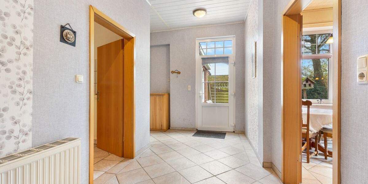 Mehrfamilienhaus, Wohnhaus Krummhörn / Visquard Visquard - 7 Zimmer, 207 m&sup2;, 185.000&euro; | Angebot:25679581