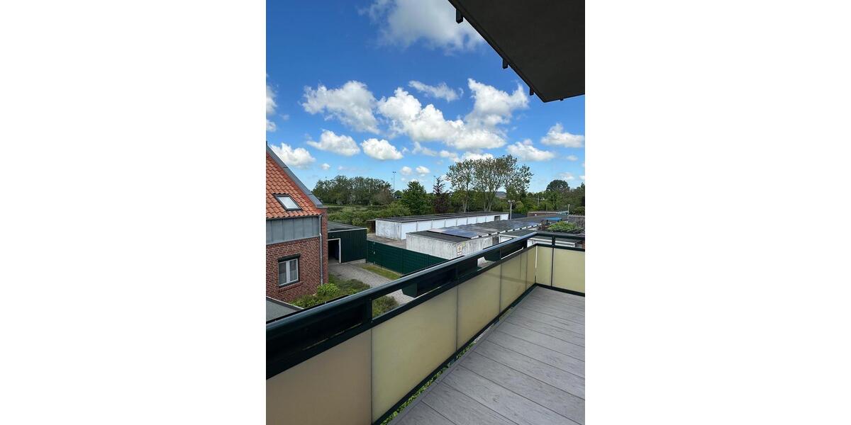 Etagenwohnung Emden - 3 Zimmer, 93 m&sup2;, 1.125&euro; | Angebot:25377056
