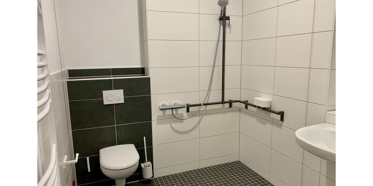 Etagenwohnung Leer (Ostfriesland) - 2 Zimmer, 65 m&sup2;, 1.271&euro; | Angebot:24651845