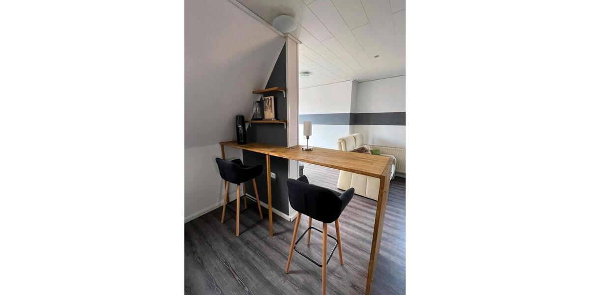 Dachgeschoßwohnung Emden Tholenswehr - 2 Zimmer, 50 m&sup2;, 1.100&euro; | Angebot:25455525