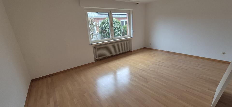 Erdgeschoßwohnung Leer (Ostfriesland) - 4 Zimmer, 120 m&sup2;, 960&euro; | Angebot:25422985