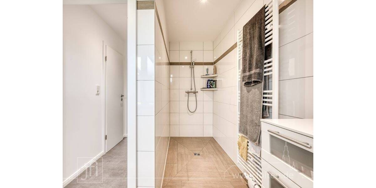 Mehrfamilienhaus, Wohnhaus Nortmoor - 5 Zimmer, 158 m&sup2;, 325.000&euro; | Angebot:26733588