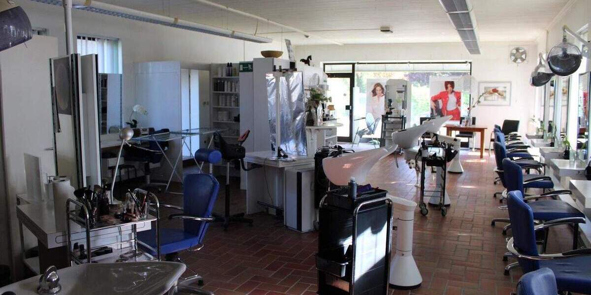 Einfamilienhaus Weener - 7 Zimmer, 292 m&sup2;, 298.000&euro; | Angebot:25898847